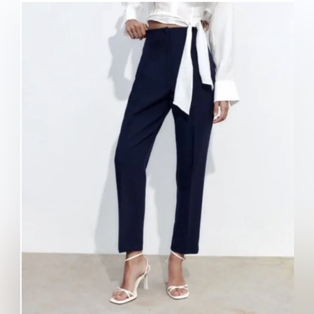 Zara Pants with a High Waist Navy Blue Medium NWOT
